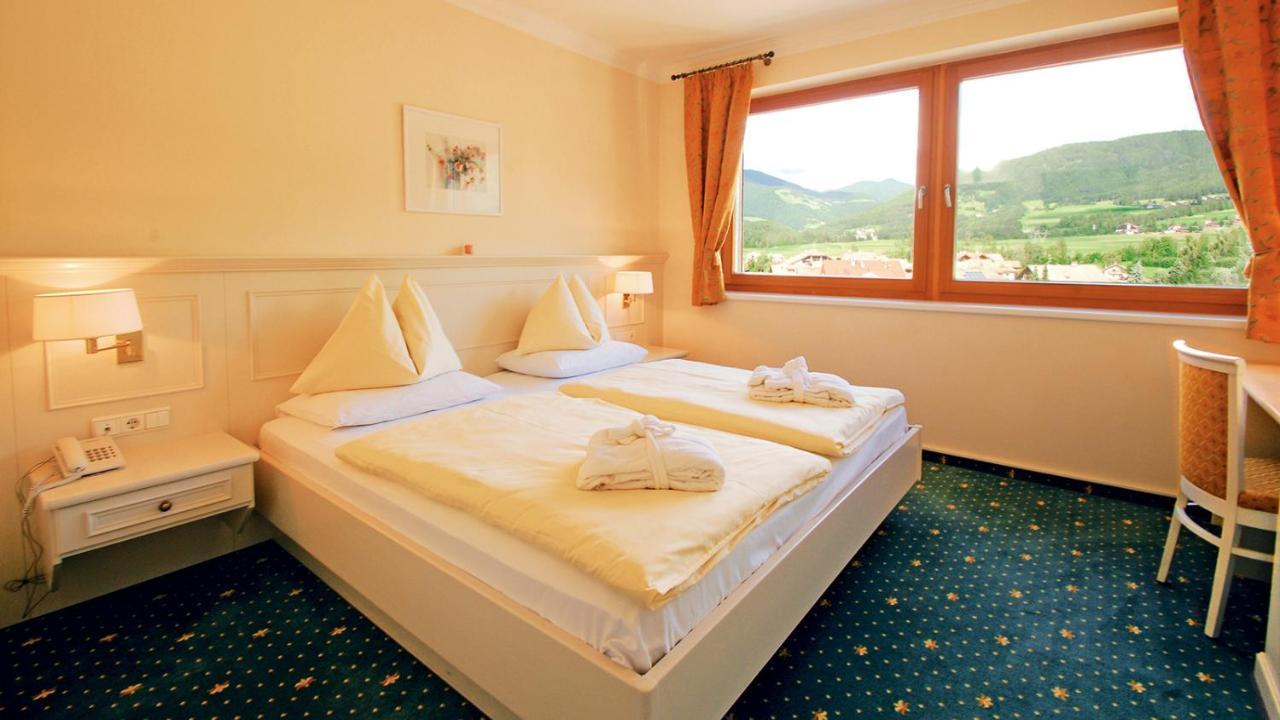 Hotel Olympia Brunico Exterior photo